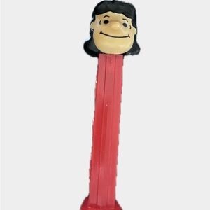 PEZ Vintage Lucy Van Pelt Dispenser Peanuts